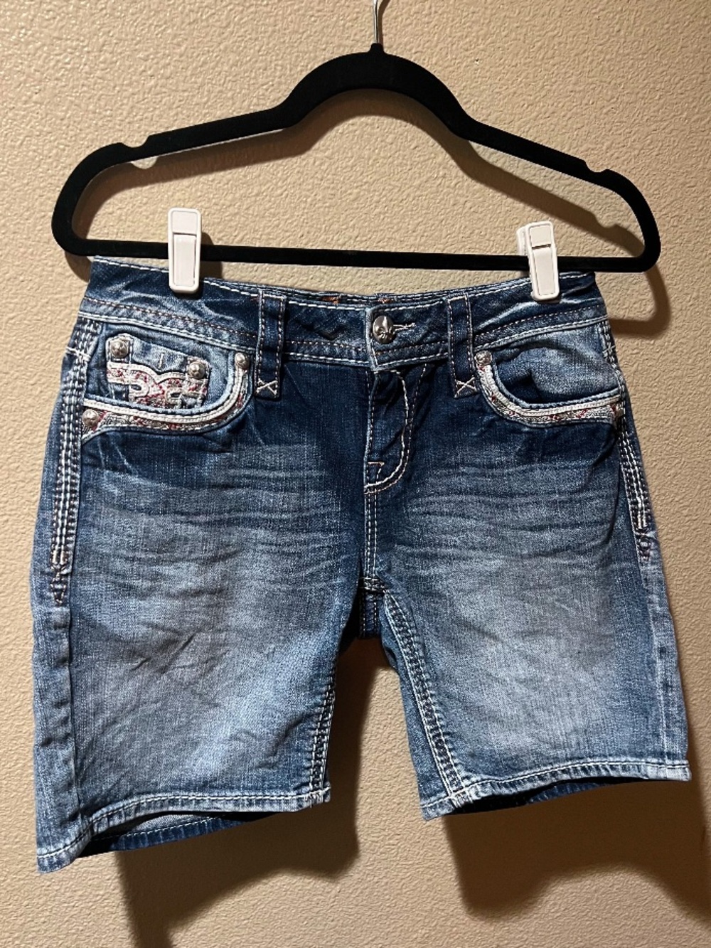 Rock Revival Distressed Blue Denim Jean Short easy katell 26